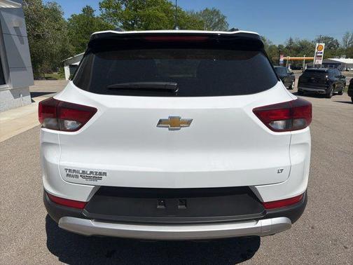 Summit White 2025 Chevrolet Trailblazer LT