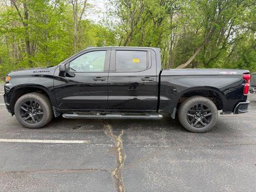 Black 2020 Chevrolet Silverado 1500 Custom
