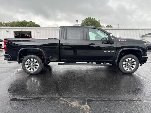 2026 Chevrolet Silverado 2500 Custom