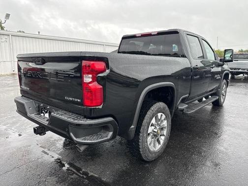 2026 Chevrolet Silverado 2500 Custom