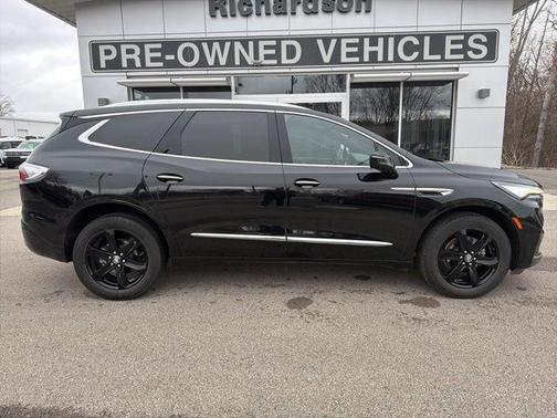 2023 Buick Enclave Essence FWD