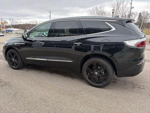 2023 Buick Enclave Essence FWD