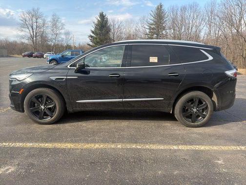 2023 Buick Enclave Essence FWD