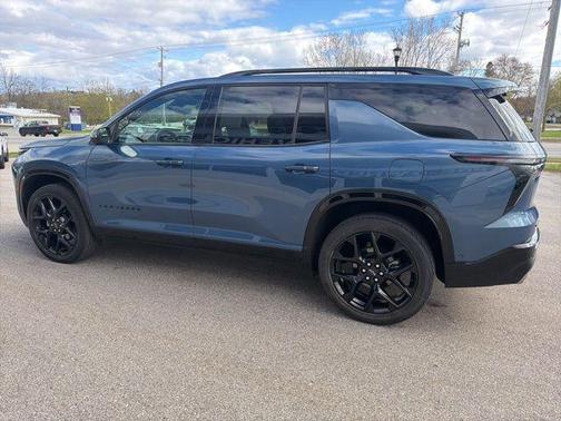 Lakeshore Blue Metallic 2024 Chevrolet Traverse RS