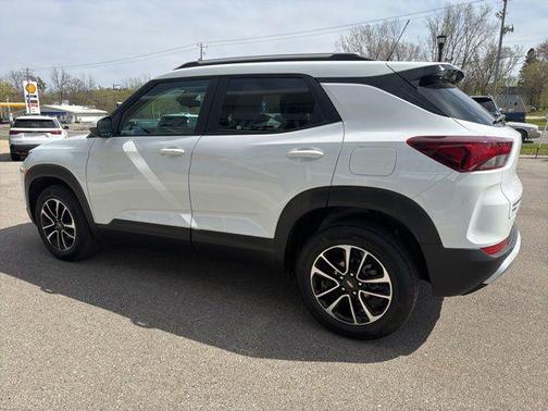Summit White 2025 Chevrolet Trailblazer LT