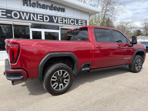 Cayenne Red 2022 GMC Sierra 2500 AT4