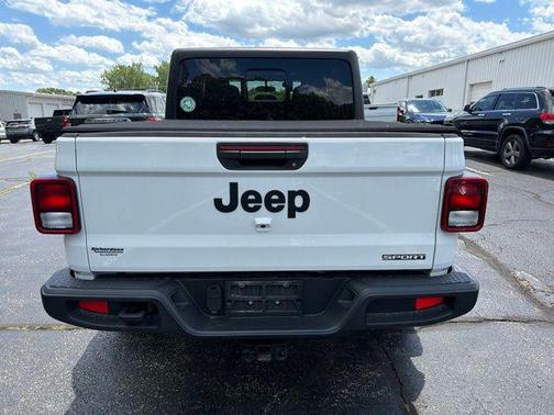 Bright White Clearcoat 2020 Jeep Gladiator Sport S