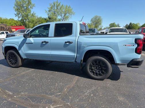 Snowdrift Metallic 2026 Chevrolet Colorado WT