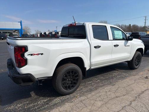 Summit White 2026 Chevrolet Colorado WT