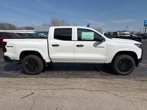 Summit White 2026 Chevrolet Colorado WT