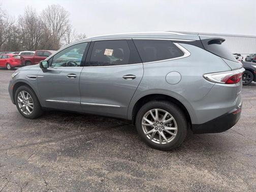 2023 Buick Enclave Essence FWD