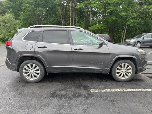 2018 Jeep Cherokee Overland