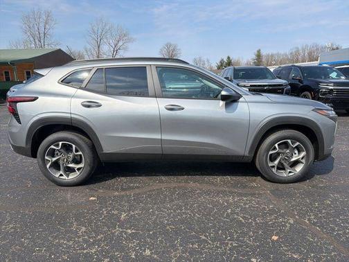 Sterling Gray Metallic 2026 Chevrolet Trax LT