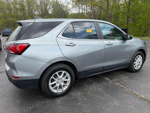 Sterling Gray Metallic 2024 Chevrolet Equinox 1LT