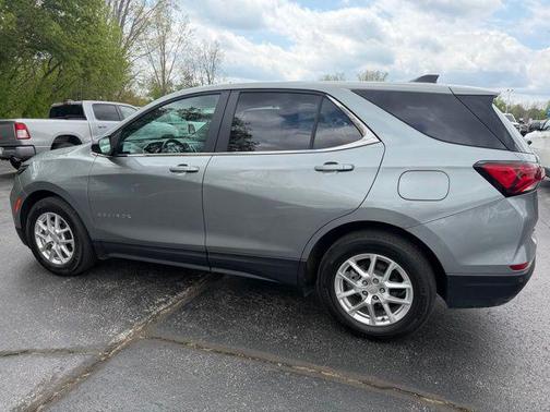 Sterling Gray Metallic 2024 Chevrolet Equinox 1LT