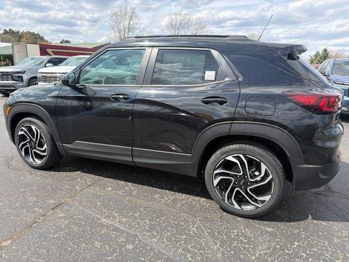 Black Metallic 2026 Chevrolet Trailblazer RS