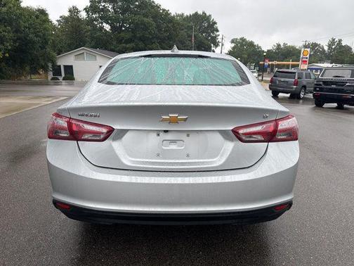 2022 Chevrolet Malibu FWD LT