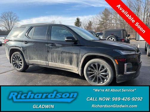 Mosaic Black Metallic 2022 Chevrolet Traverse RS
