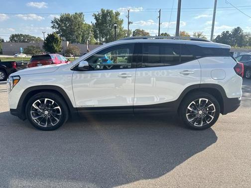 2022 GMC Terrain SLT
