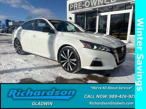 2022 Nissan Altima SR FWD