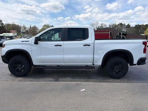 Summit White 2026 Chevrolet Silverado 1500 ZR2