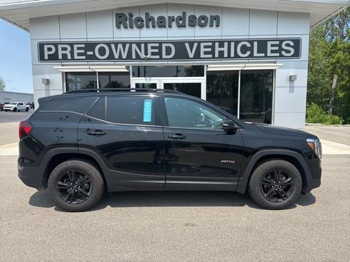 2022 GMC Terrain AWD AT4
