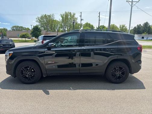 2022 GMC Terrain AWD AT4