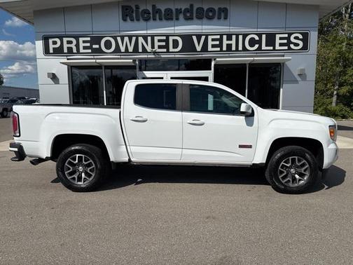 2017 GMC Canyon SLE