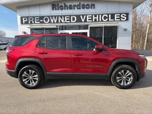 Radiant Red Tintcoat 2025 Chevrolet Equinox 1LT