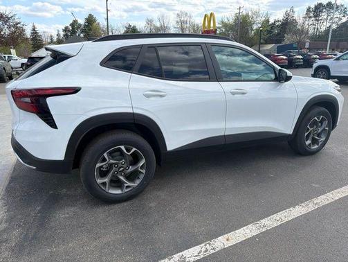 Summit White 2026 Chevrolet Trax LT