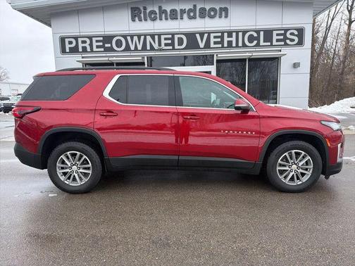 2023 Chevrolet Traverse LT Cloth
