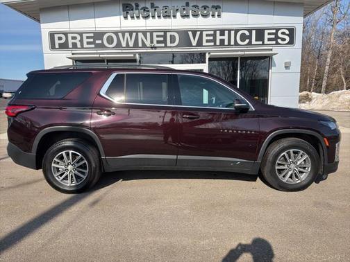 2023 Chevrolet Traverse LT Cloth