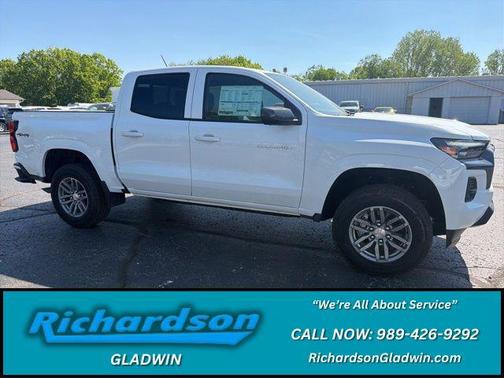 Summit White 2026 Chevrolet Colorado LT