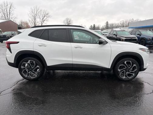 2026 Chevrolet Trax FWD 2RS