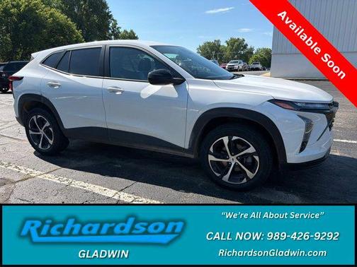 Summit White 2024 Chevrolet Trax FWD 1RS