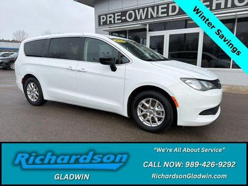 2024 Chrysler Voyager LX