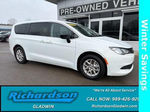 2024 Chrysler Voyager LX