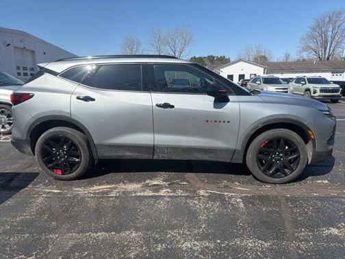 Sterling Gray Metallic 2024 Chevrolet Blazer 2LT