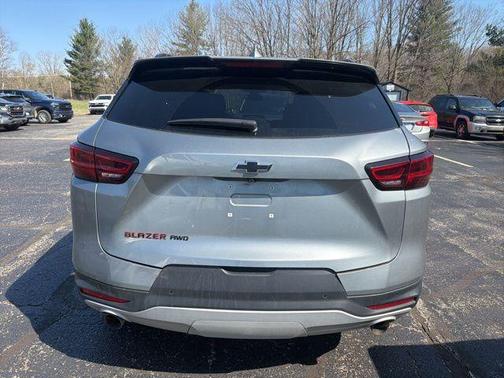 Sterling Gray Metallic 2024 Chevrolet Blazer 2LT