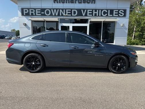 2021 Chevrolet Malibu FWD LT