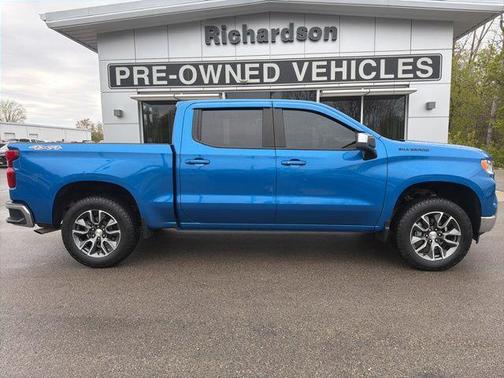 Glacier Blue Metallic 2024 Chevrolet Silverado 1500 LT