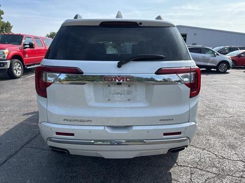 2020 GMC Acadia Denali