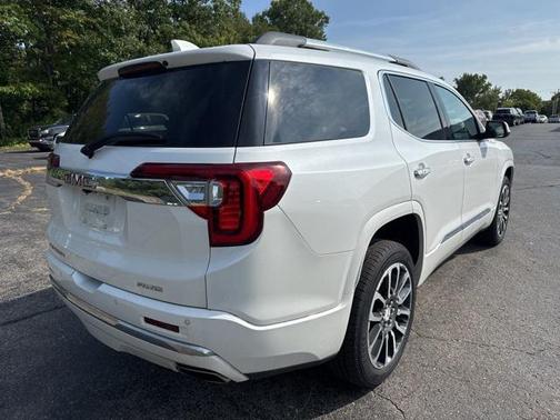 2020 GMC Acadia Denali