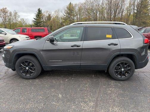 Granite Crystal Metallic Clearcoat 2016 Jeep Cherokee Latitude