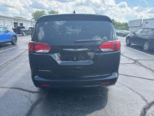 2020 Chrysler Voyager LXI