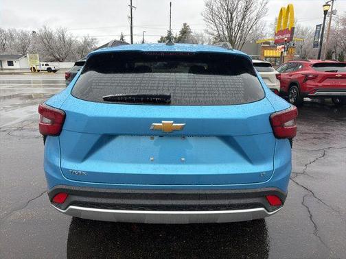 Marina Blue Metallic 2026 Chevrolet Trax LT