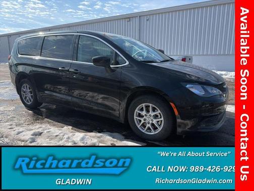 2024 Chrysler Voyager LX