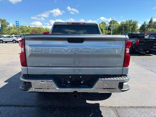 Sterling Gray Metallic 2026 Chevrolet Silverado 1500 LT
