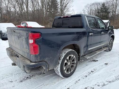 2022 Chevrolet Silverado 1500 High Country