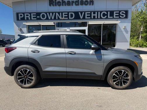 Sterling Gray Metallic 2025 Chevrolet Trailblazer LT
